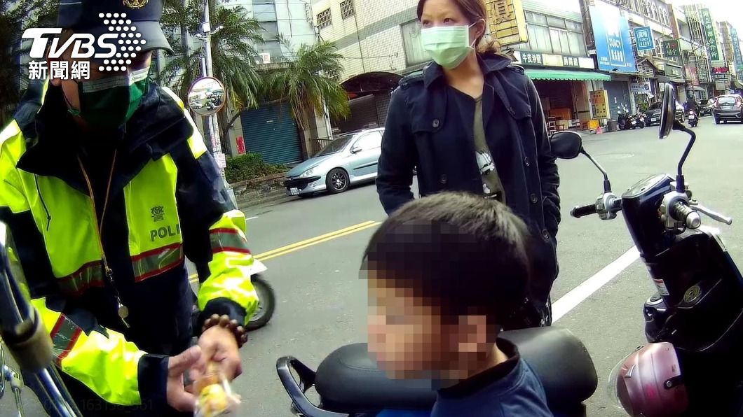 家人出遊誤以為5歲兒搭另一部車 返家才知囝仔不見