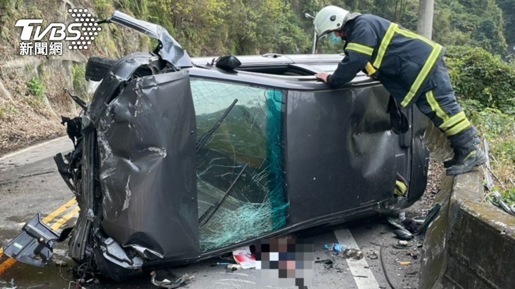 車子全爛！男自撞山壁「頭露出貼地」亡　驗酒測值嚴重超標