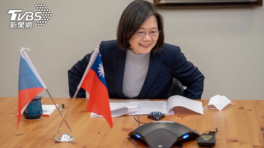 總統蔡英文上個月底致電帕維爾。(圖/達志影像美聯社)
