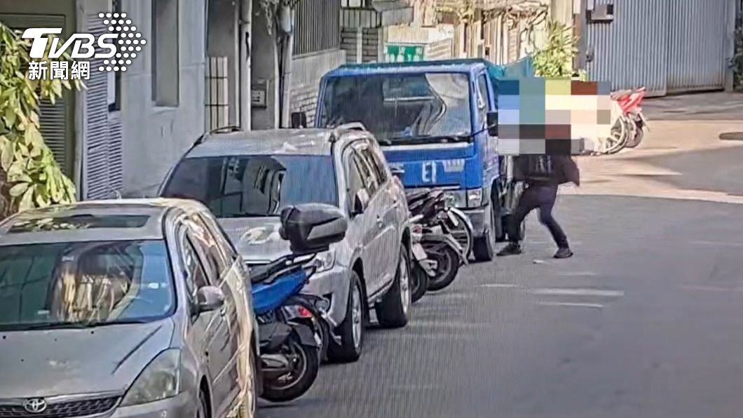 悔不當初!榔頭連砸7輛車 莽男落網牽拖這原因