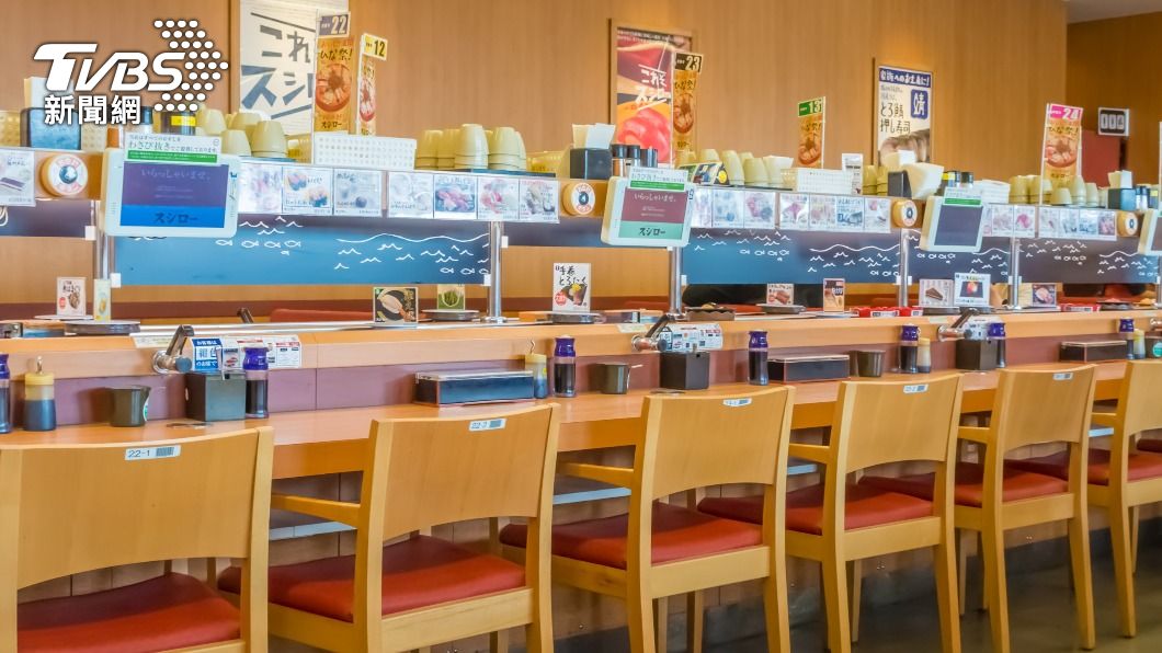 事件發生後,部分壽司郎店家被拍到空無一人,生意慘淡。(示意圖/shutterstock 達志影像)