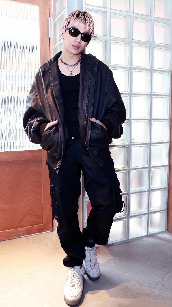 ØZI三喜臨門，推出新專輯、新巡演，就連票房也開紅盤。（圖／新樂園音樂提供）