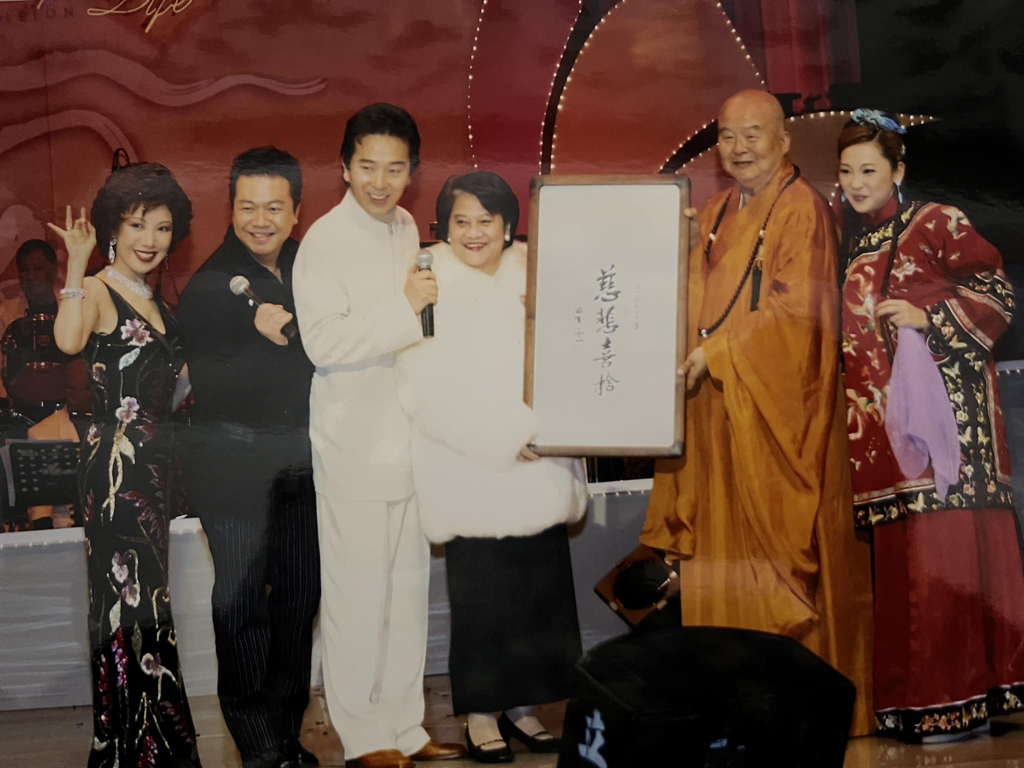 況明潔哀悼星雲法師。( 圖/翻攝況明潔臉書)