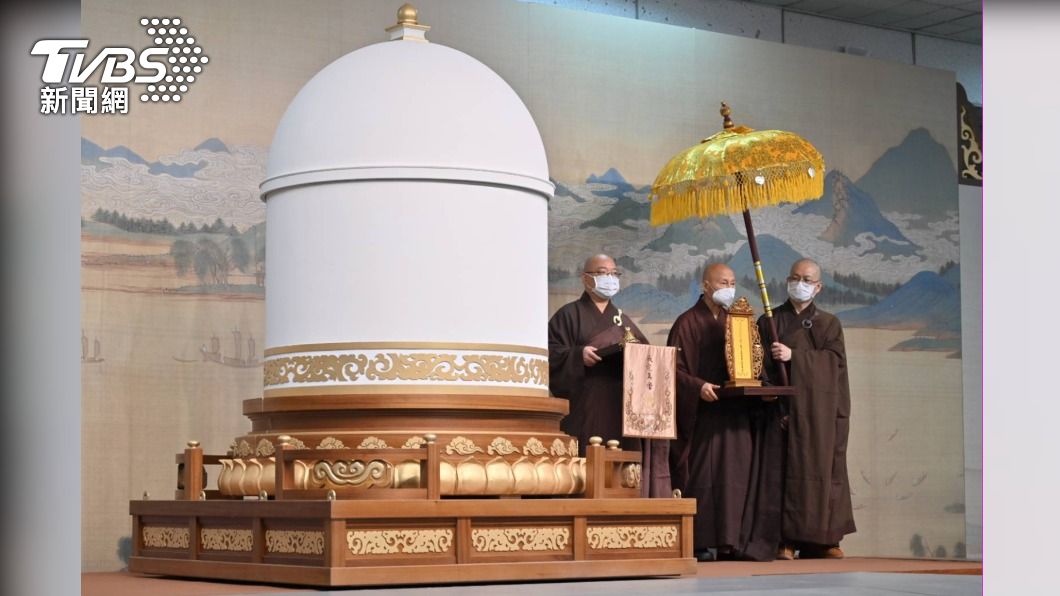 星雲大師「真身封龕」畫面曝光 弟子24小時守靈7天