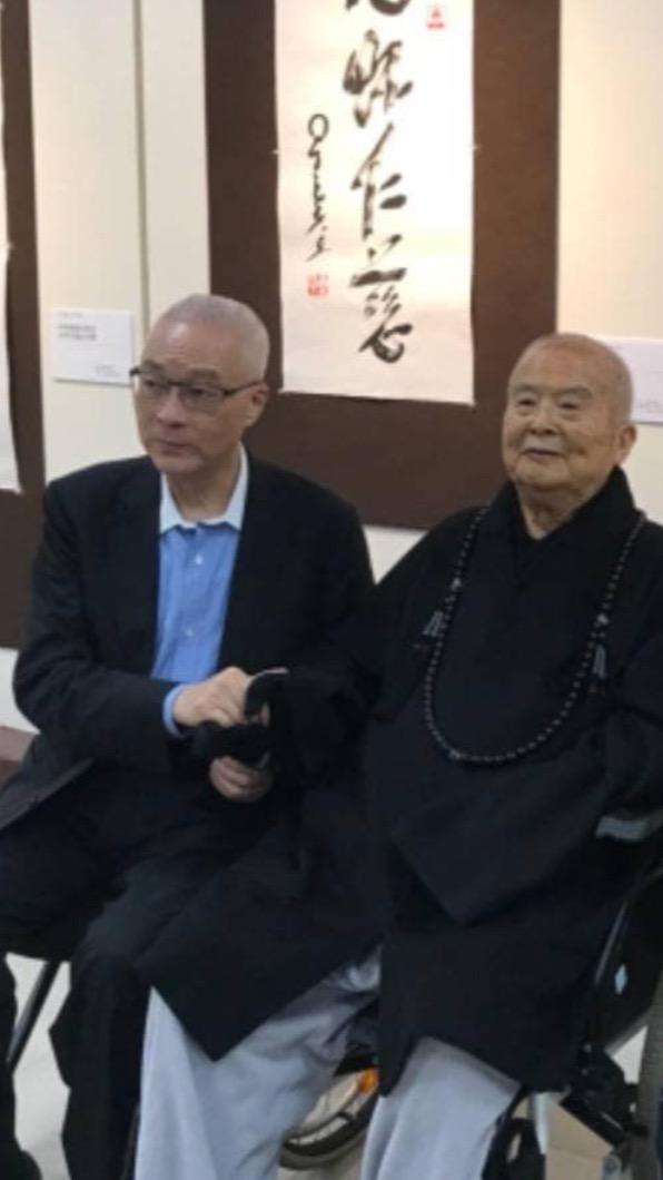 吳敦義自曝,星雲大師曾力勸他參選國民黨主席。(圖/翻攝吳敦義臉書)