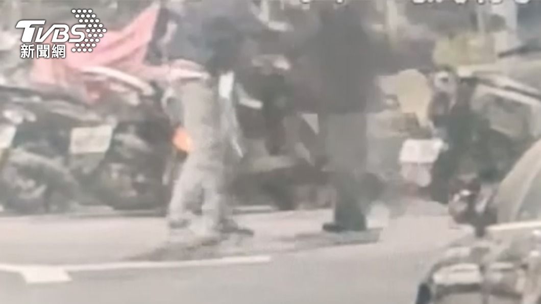 不付錢就搶!計程車司機載酒醉客車資喬不攏 爆扭打搶劫