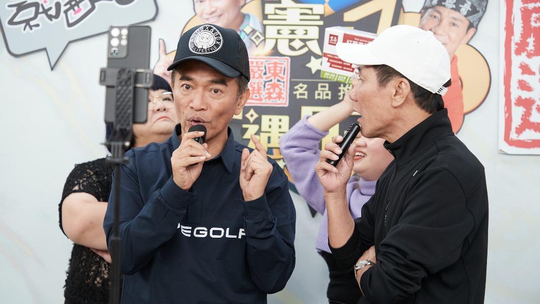 吳宗憲與賣魚哥開直播。(圖/東森購物提供)