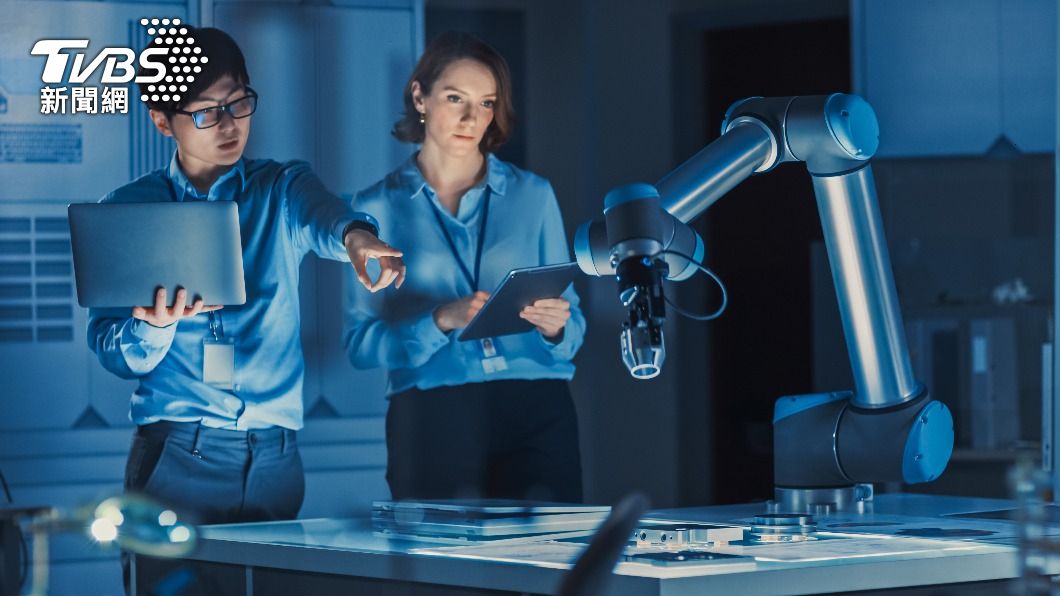 資深AI工程師薪資可以輕鬆突破百萬。(示意圖/shutterstock達志影像)