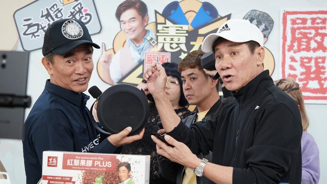 吳宗憲與賣魚哥開直播。(圖/東森購物提供)