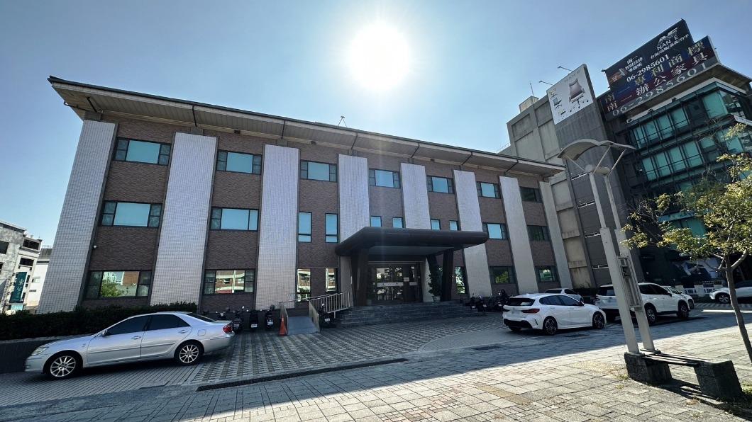 賣防疫險賠爆!產險業「單月賣4棟樓」換60億現金補缺口