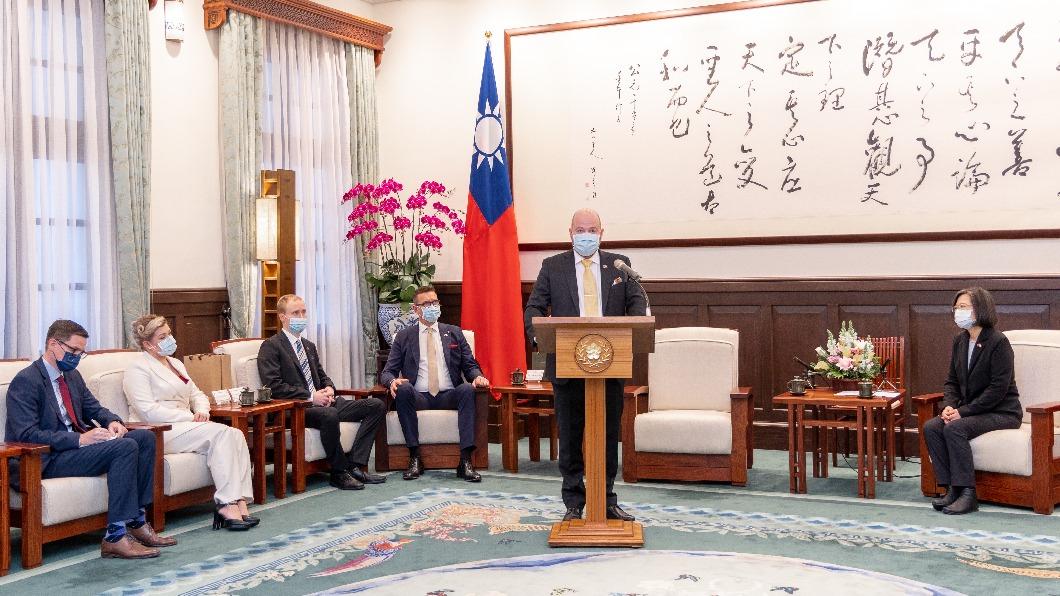 總統蔡英文今(7日)上午接見「芬蘭國會友台小組訪問團」。(圖/總統府提供)