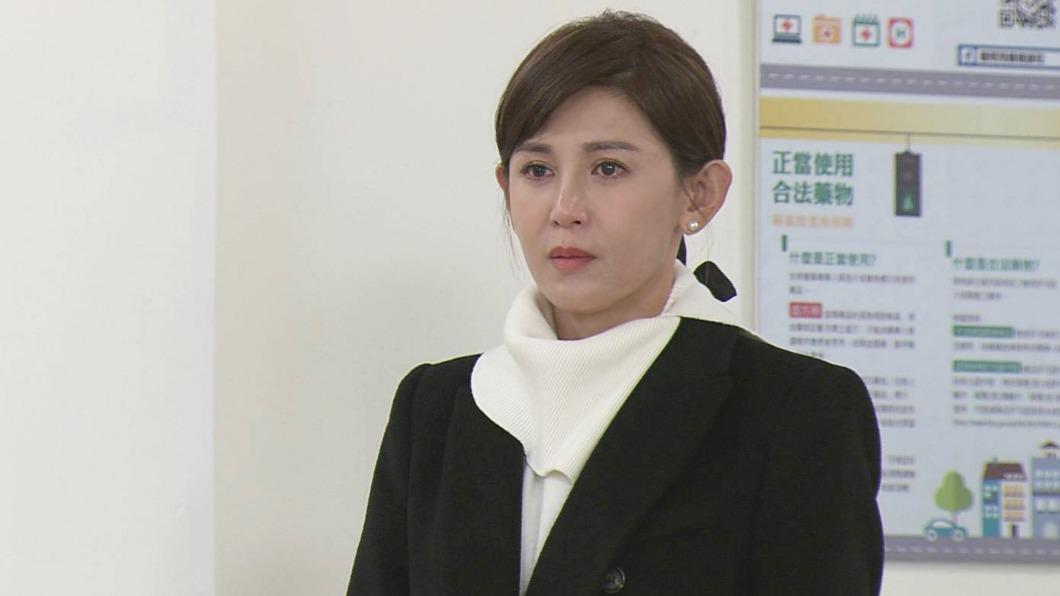 鄭仲茵拜完紫南宮秒變「公爵夫人」 驚喊:有力量在指引我