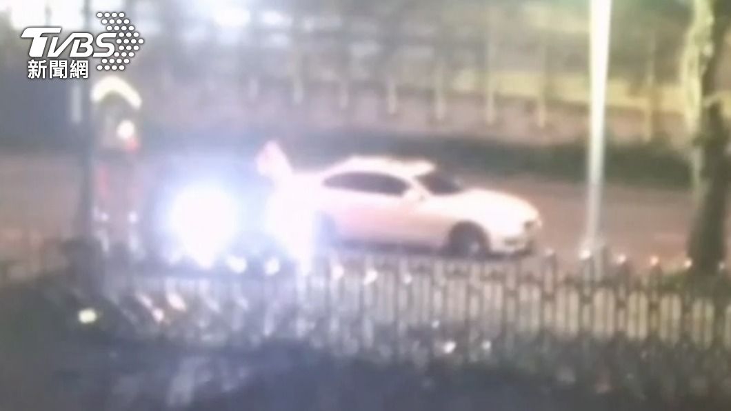 球棒隊出沒台大周邊!副教授險被打嘆「治安敗壞」警逮1人