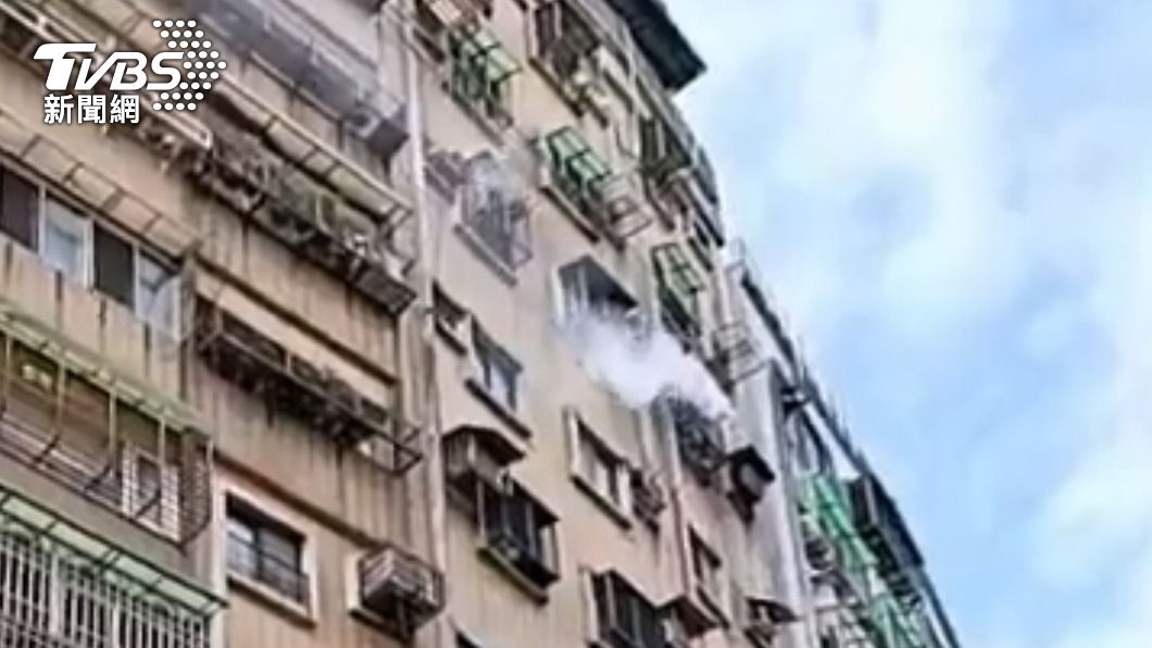 永和集合式住宅失火!176名消防馳援 救出4人送醫