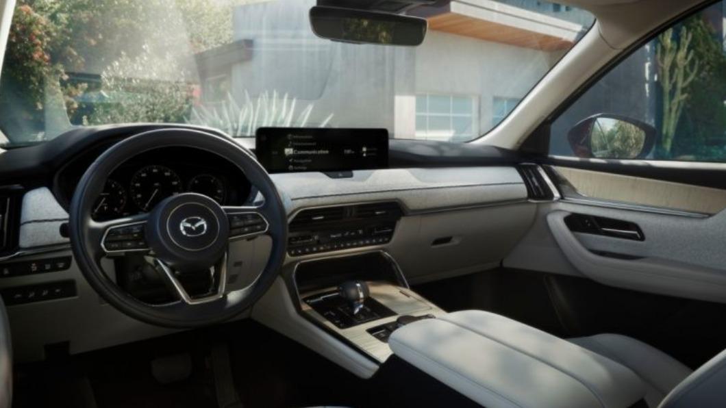 CX-90的內裝也是延續Mazda當前世代的水平風格。(圖/翻攝自Mazda官網)