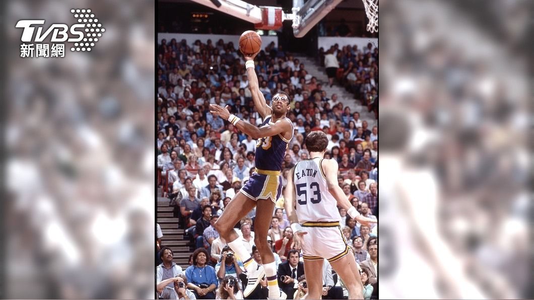 賈霸盤據NBA得分王38年退位 招牌「天勾」幾乎絕跡