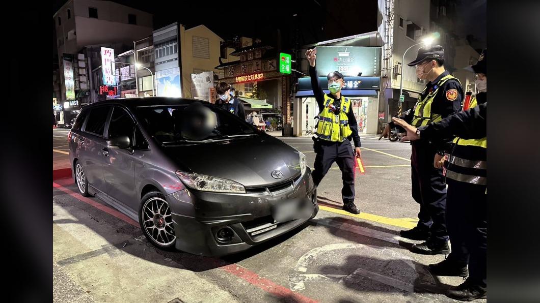南警抓改車！他喇叭壞掉友出餿主意　「B一下」嚇壞全場