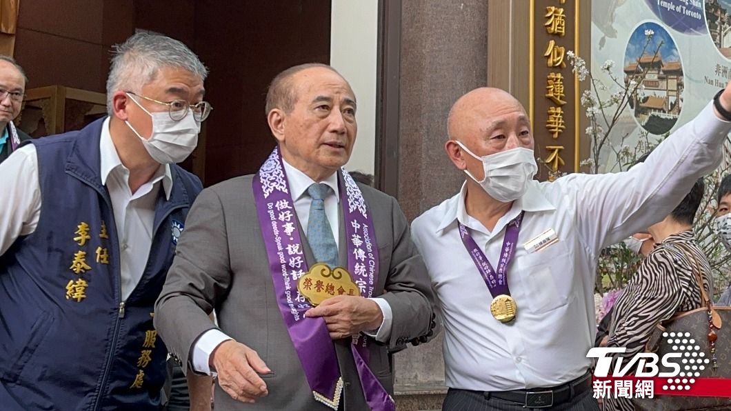 王金平9日到佛光山弔唁星雲大師。(圖/記者林炫均攝)