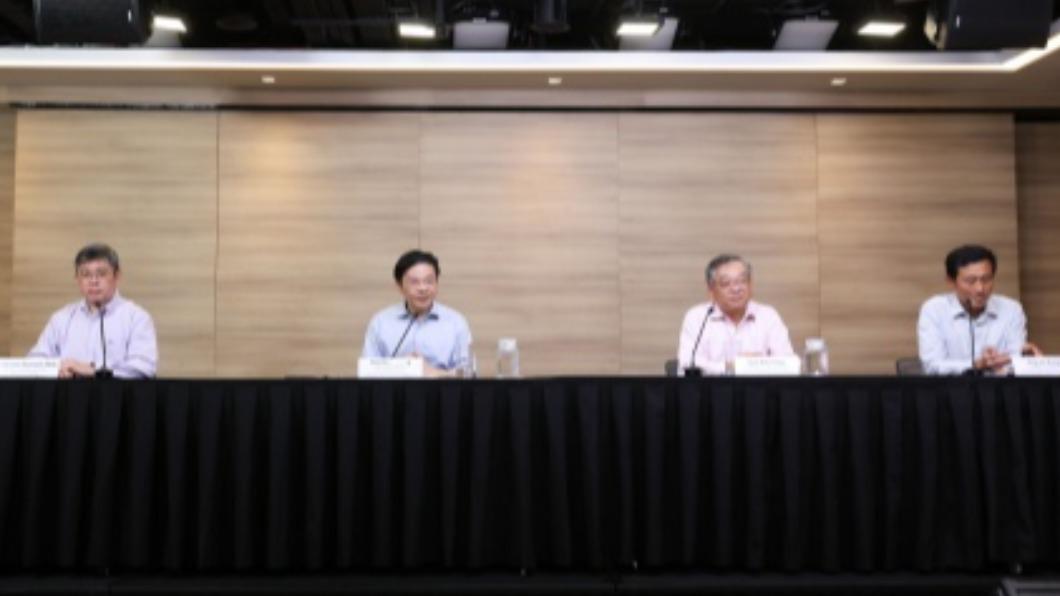 新加坡擴大鬆綁口罩令 取消未完整接種者檢疫措施