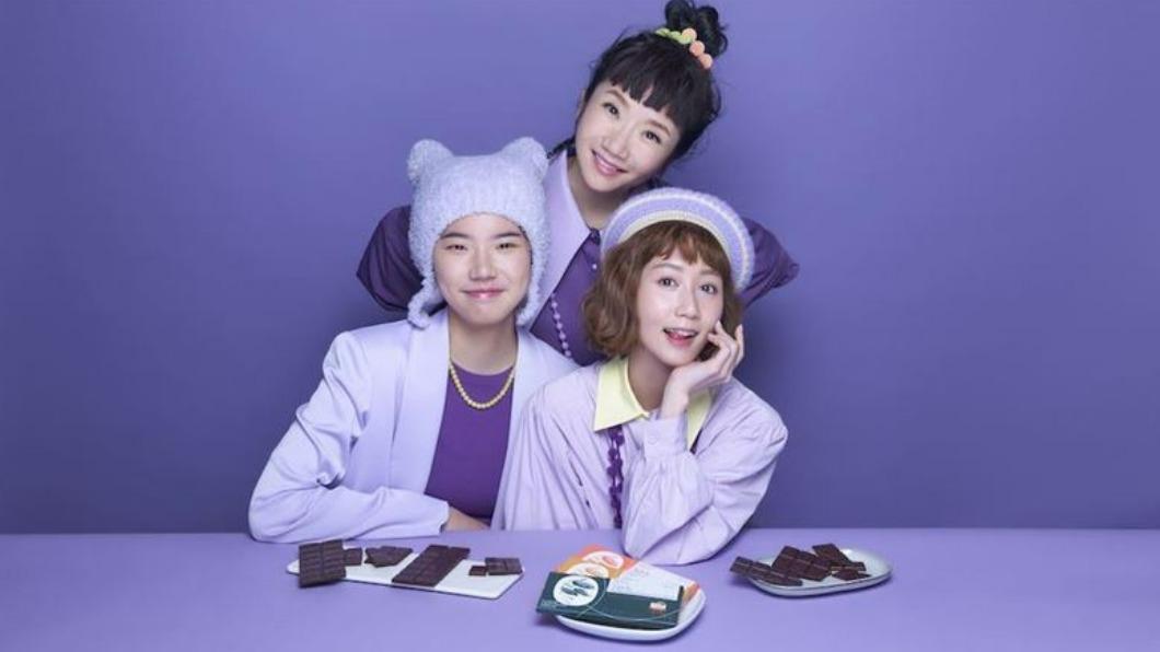 陶晶瑩（後）與女兒荳荳（左）的感情深厚。（圖／ORIGIN提供）
