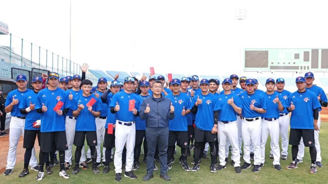 海報缺中華隊!蔡其昌要MLB改 網友點關鍵:難道要退賽?