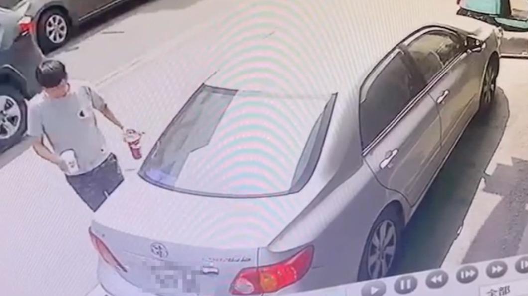 店家無奈將杯子拿走。(圖/翻攝自彰化踢爆網臉書)
