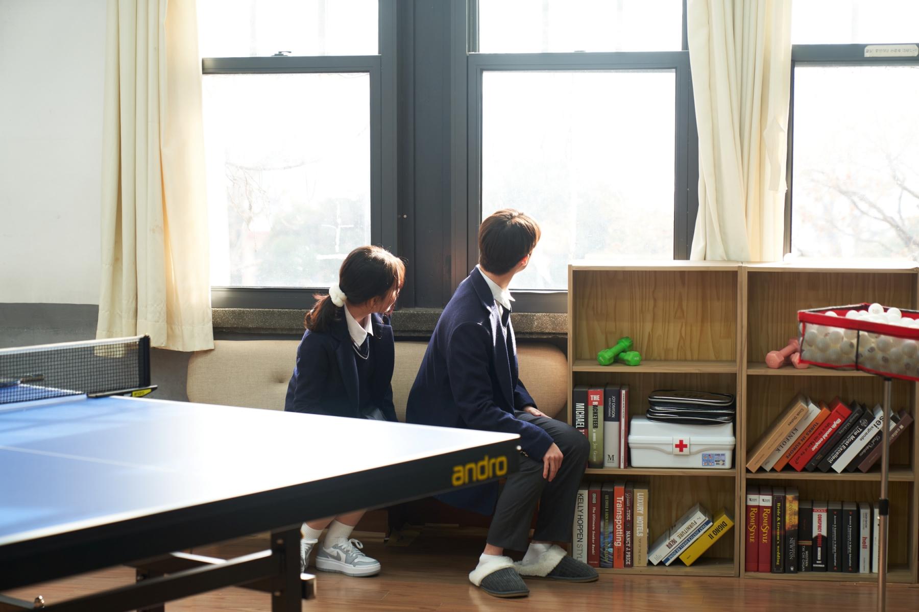 《Nineteen to Twenty》主角為將滿20歲的青少年們。(圖/Netflix提供)