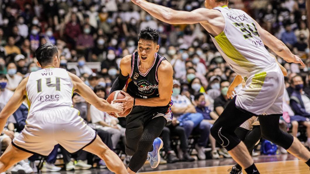 林書豪首秀就讓全場球迷高喊MVP。(圖/高雄鋼鐵人提供)