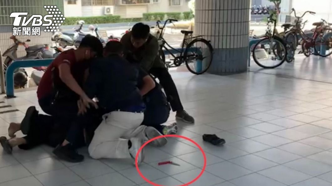 高雄女夜裡遭亮刀抵腰行搶　警9小時逮中年毒蟲