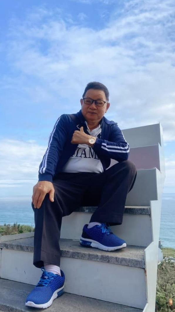 許富凱感謝爸爸的教養之恩。(圖/翻攝自許富凱IG)