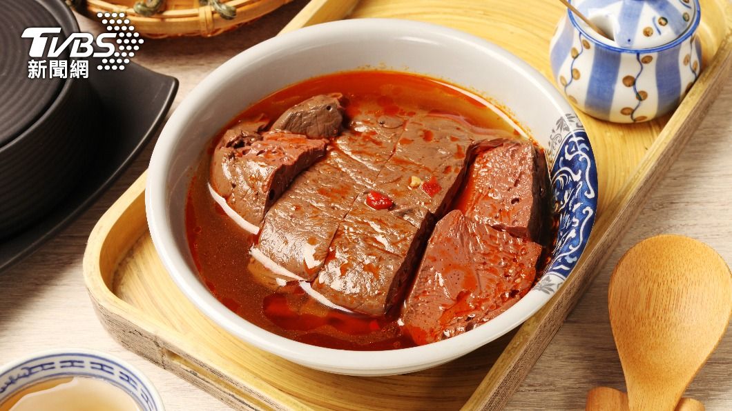 鴨血蛋白質和脂肪的比例,不輸雞胸肉。(示意圖/shutterstock達志影像)