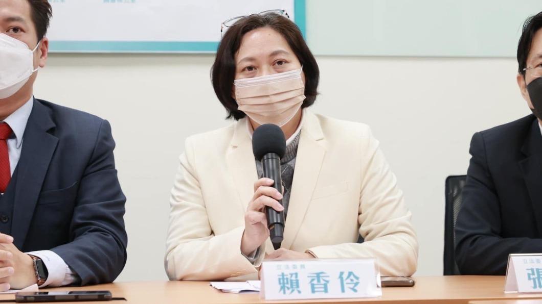賴香伶認為，行政院應提出「勞工保險條例」修正草案，加速推動勞保財務改革。（圖／翻攝自賴香伶臉書）
