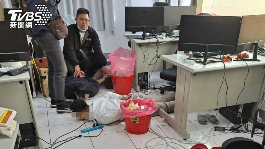 搬電腦出入複雜!網路投資騙上千萬 警破機房逮7人