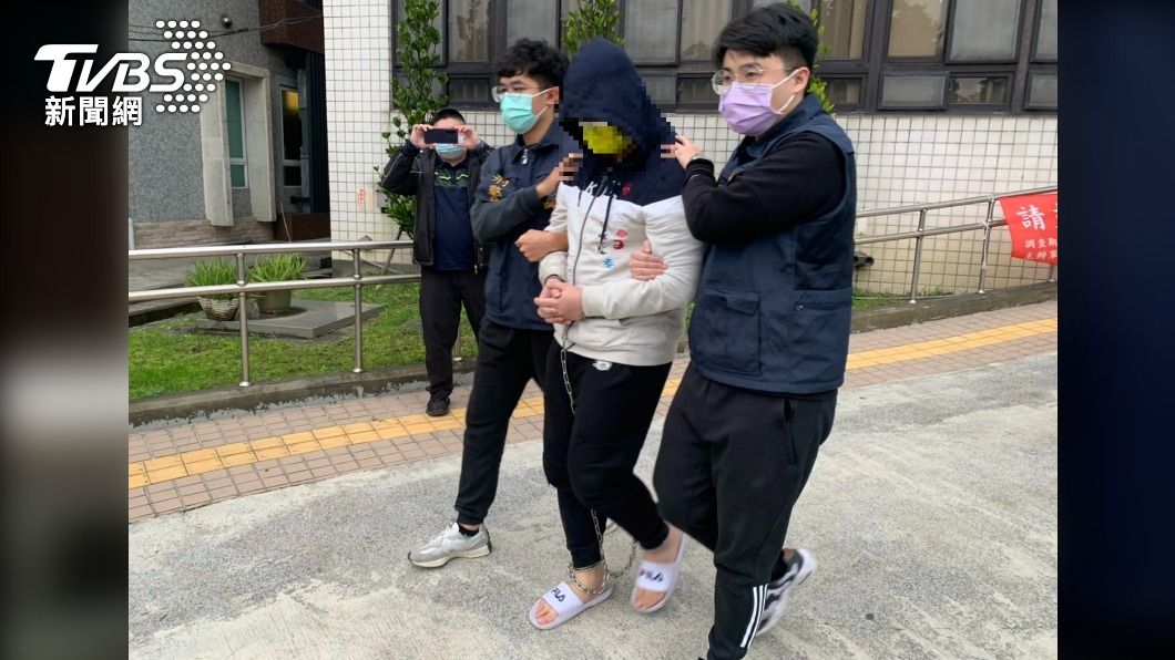 囂張!臉書張貼販毒廣告 警逮2嫌查扣近千包毒咖啡