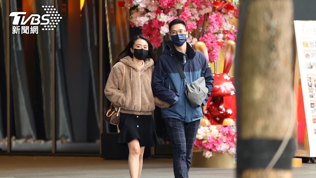 午後大降溫!2地雨勢最猛剩10度 「僅2天空檔回暖」再轉冷