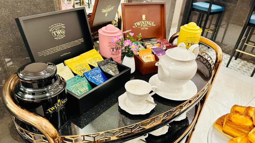 可搭配高達10種以上「TWININGS唐寧茶」一起享用。(圖/台北漢普頓酒店提供)