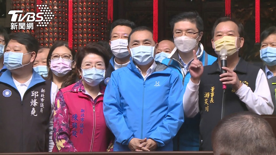 也爭取媽祖認同? 侯友宜撥空赴宮廟參拜