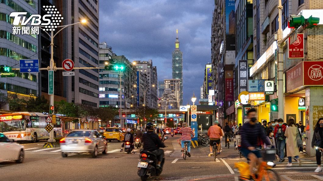台灣曾被外媒批「行人地獄」。(示意圖/shutterstock達志影像)