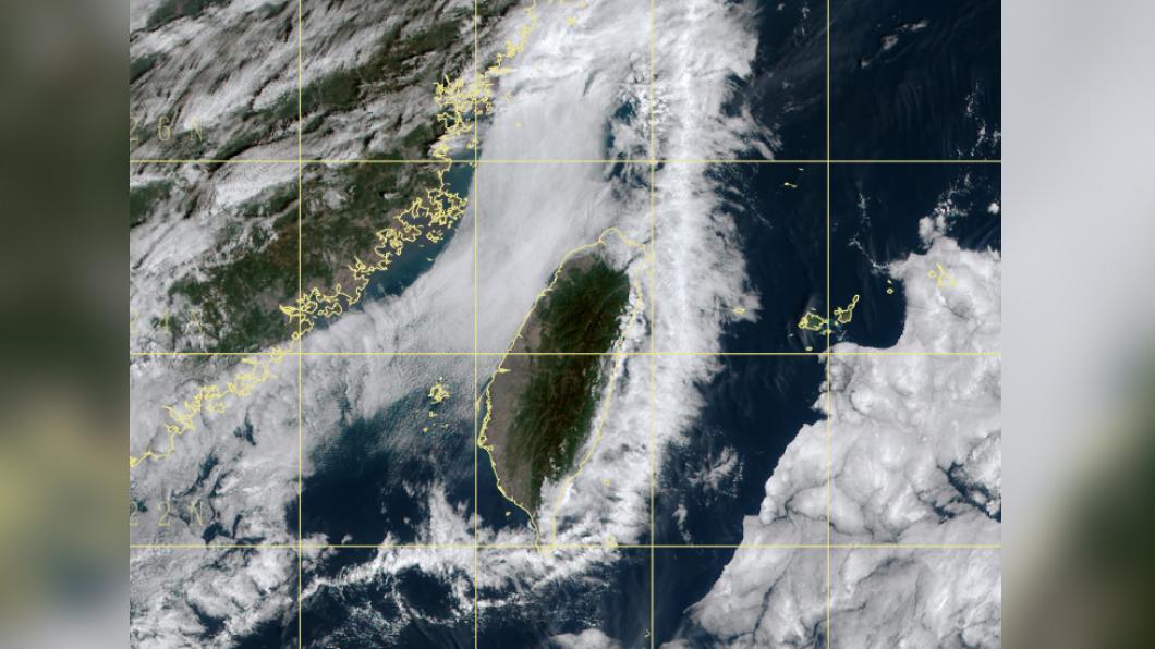 真實色衛星雲圖。(圖/翻攝氣象局)