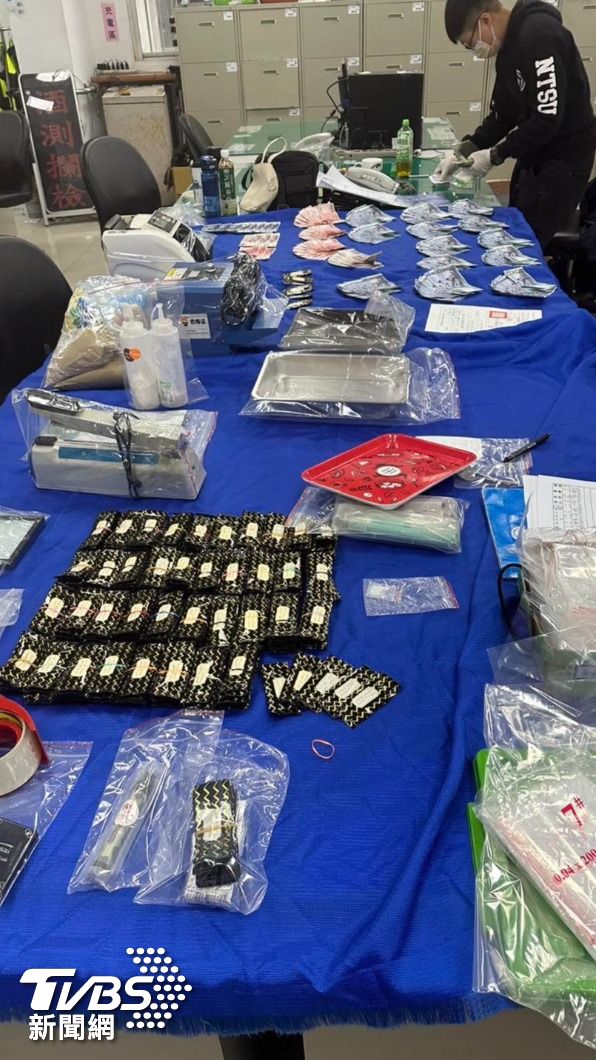 警方表示,未來將不定期執行專案臨檢除暴掃毒。(圖/警方提供)