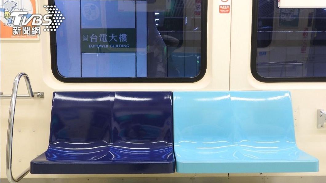 台人越來越像大陸人？他搭北捷見2現象氣炸　遭網轟：無知