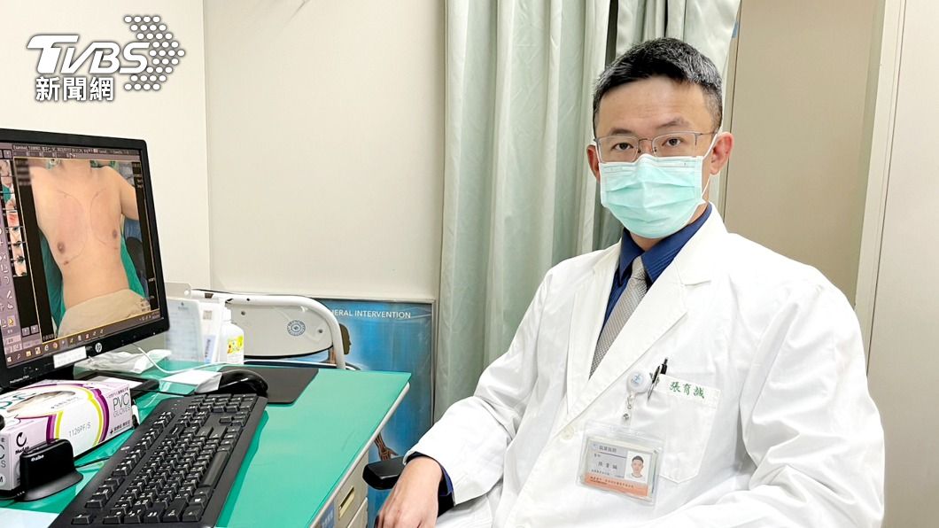 拚命健身胸部仍不瘦…他「B罩杯」超自卑 原來罹男性女乳症