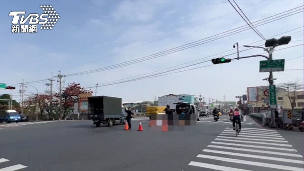 快訊/台南混凝土車擦撞機車 7旬翁慘死輪下