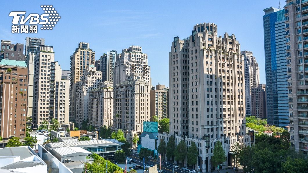 為擠出更多居家空間,有些房屋會出現奇葩的裝潢設計。(示意圖/shutterstock達志影像)