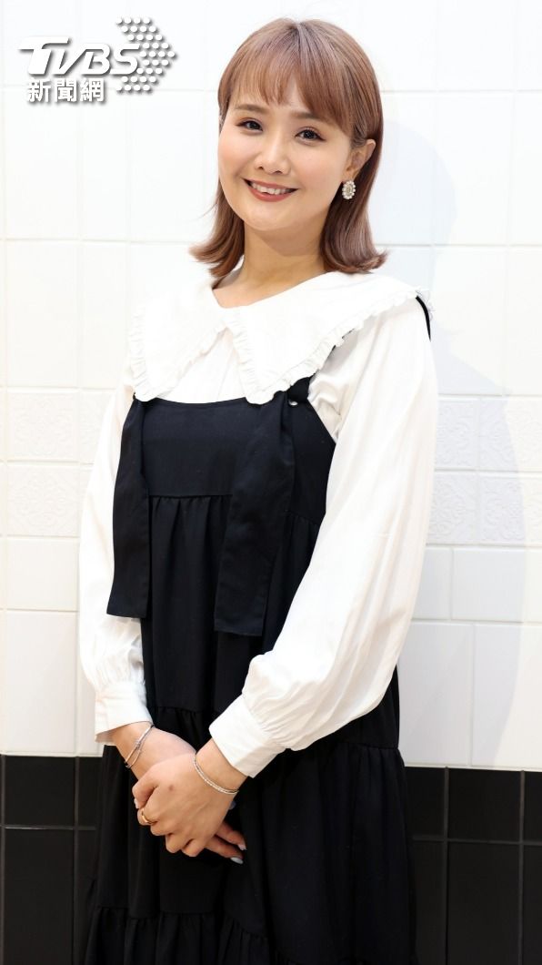 小筠最愛花香、木質調的香水。（圖／梁恩誌攝）