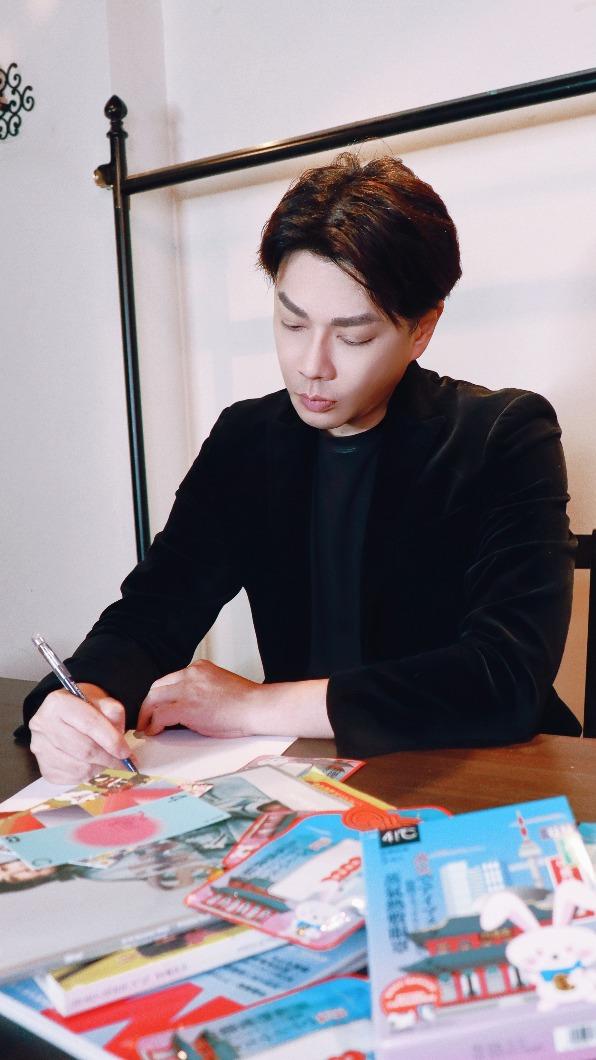 李佑群熱愛所有美的事物。(圖/幸喜國際提供)