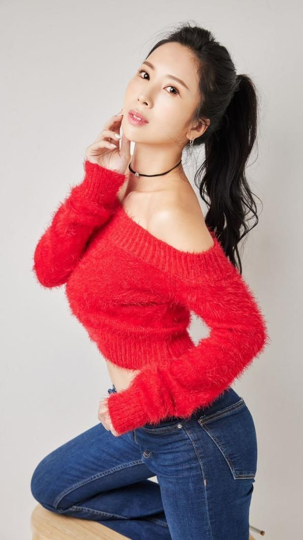 甄馨的外型超甜美。(圖/經紀人提供)