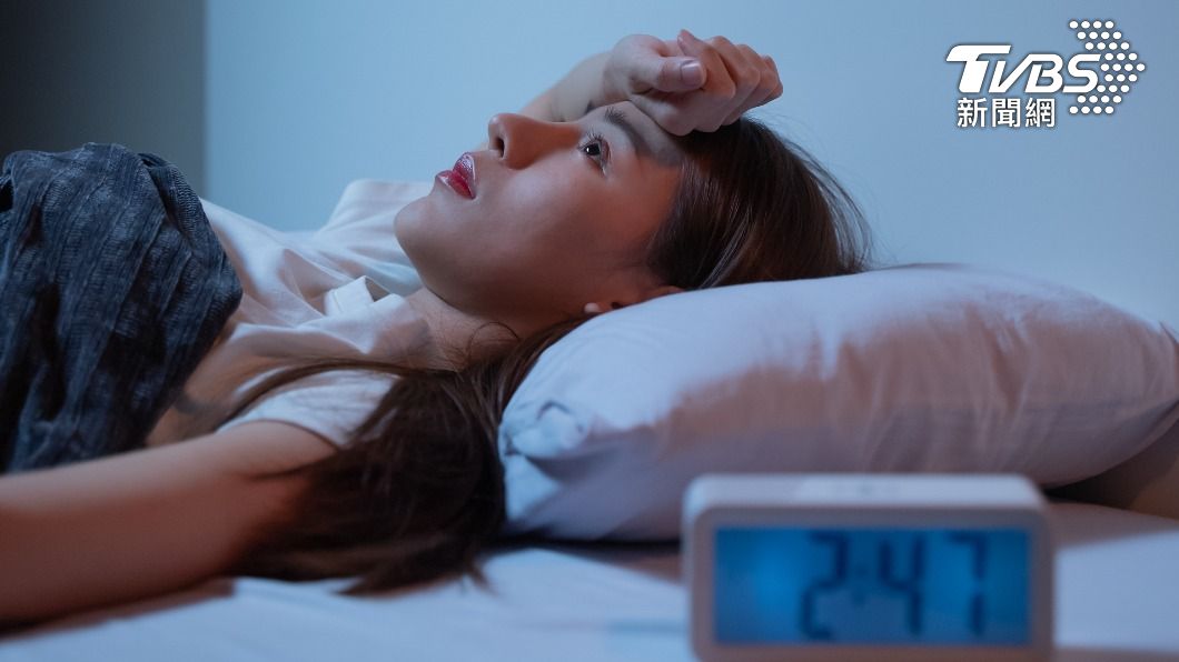 睡太少小心高血壓！酒精易擾亂睡眠週期　「4食物」可助眠