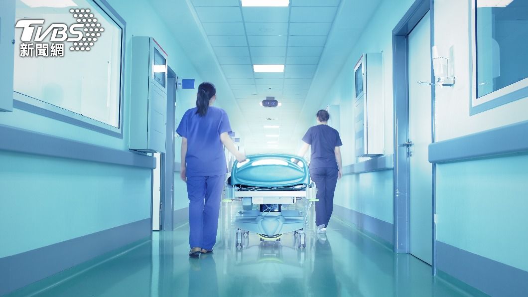 女童緊急送醫後順利獲救。(示意圖/shutterstock達志影像)