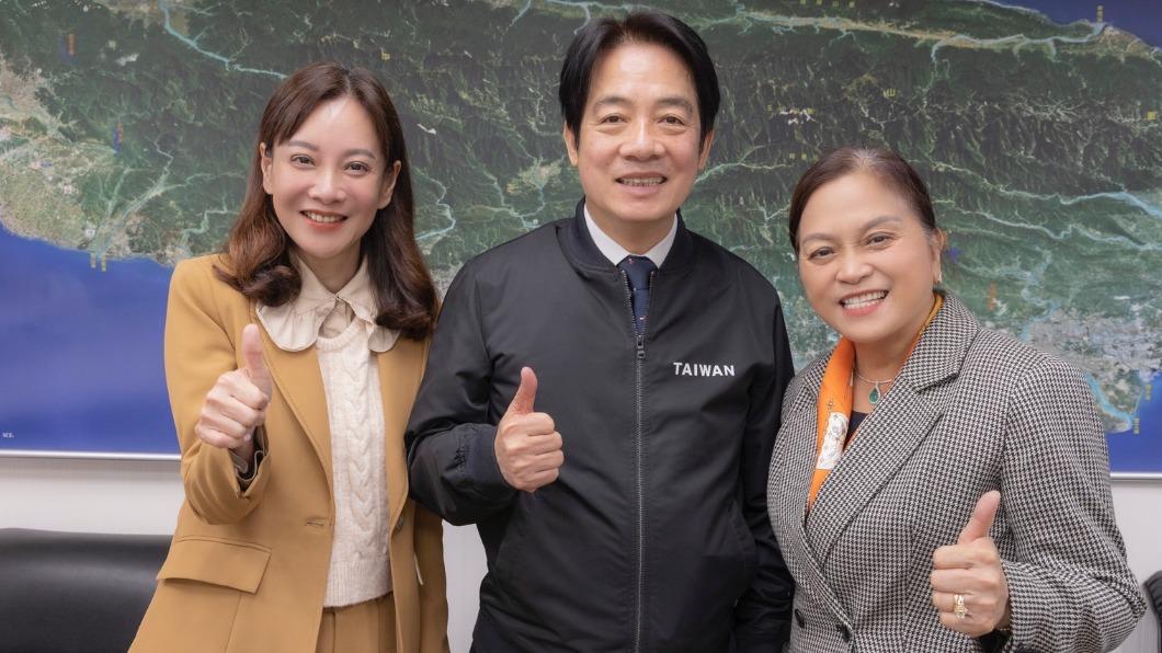 巴拉圭台灣僑界領袖今（22日）聯袂拜訪民進黨主席賴清德。（圖/民進黨提供）
